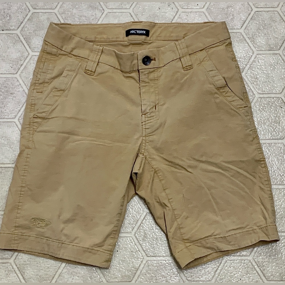 Men's 30 Arc'Teryx Atlin Chino Shorts